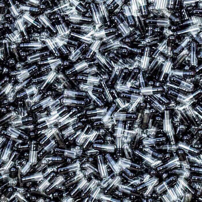 Colored Gelatin Capsules Size 4 Black/Clear (Box of 250,000) - Black/Clear